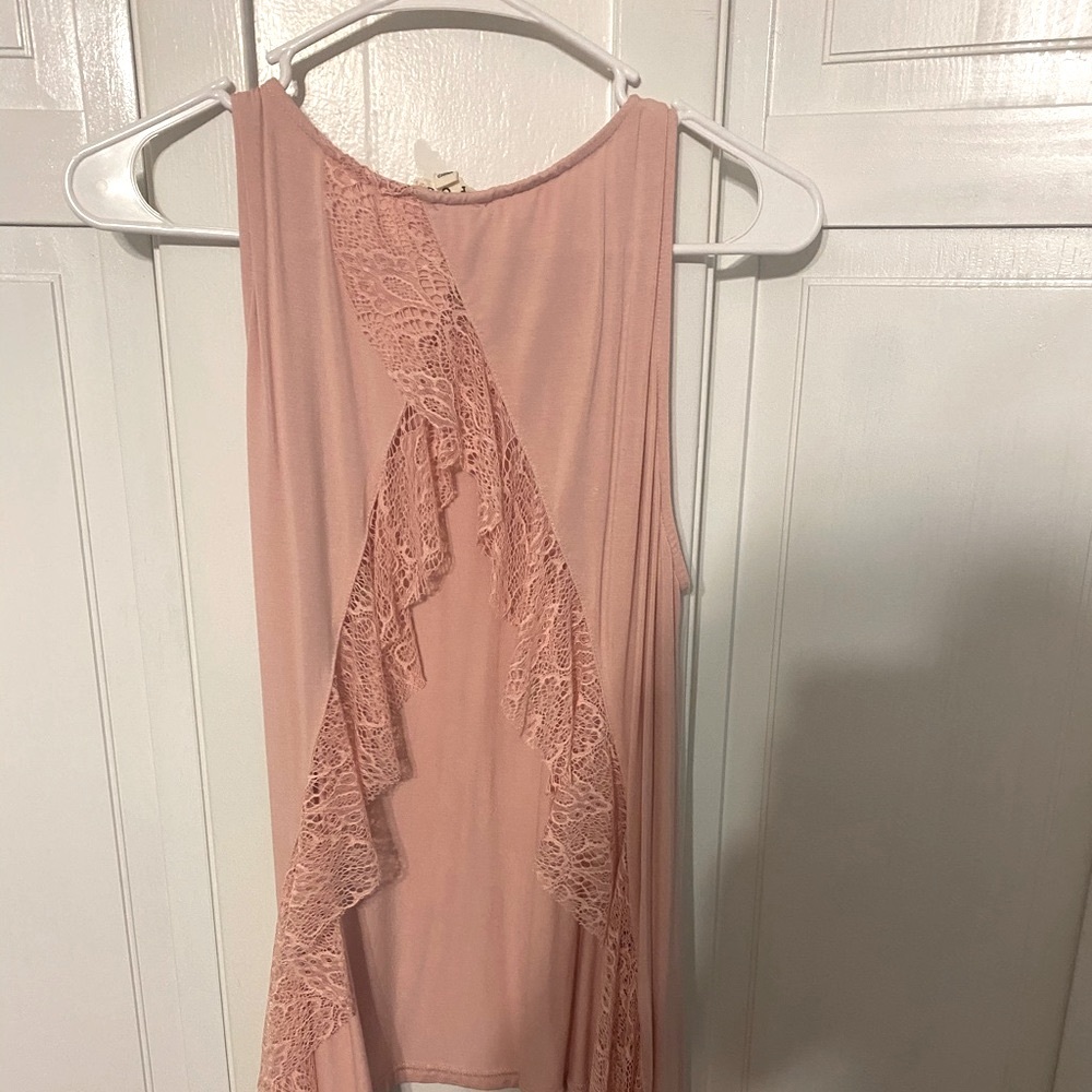 Pink tank